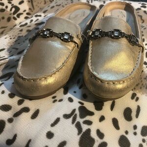 9.5 Easy Street Metallic Gold Slides